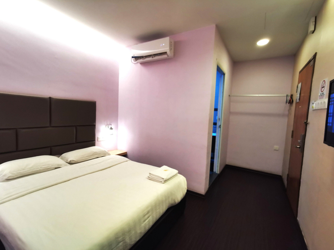 Bedroom 4, Zenz Hotel, Kulaijaya