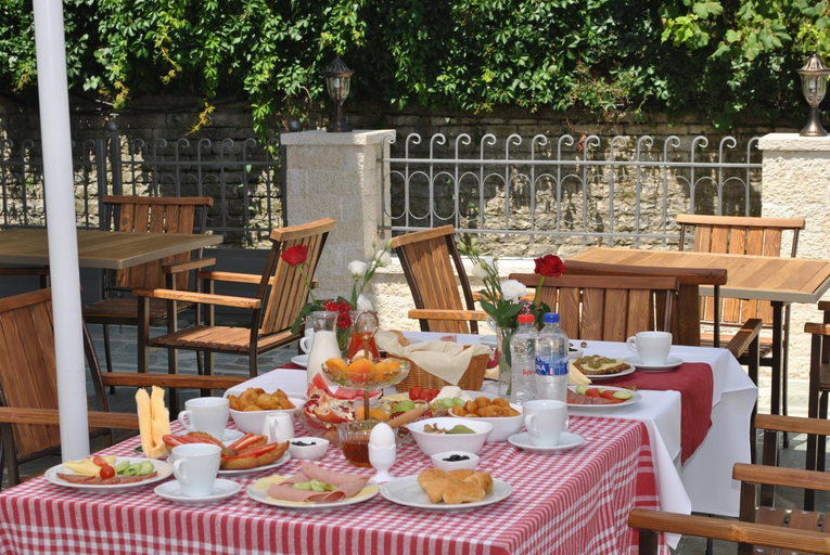 Food & Drinks 4, Hotel Kastro, Gjirokastrës