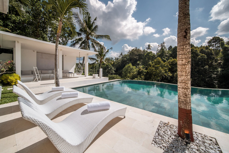 Sport & Beauty 5, Limitless Jungle Villas Complex, 5 BR, Ubud With Staff, Gianyar