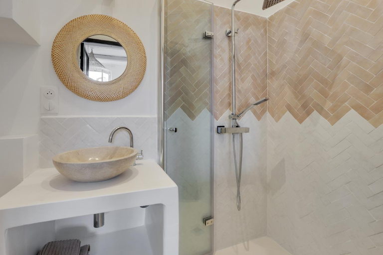 Bathroom 2, LaFrenchCasa Belsunce, Bouches-du-Rhône
