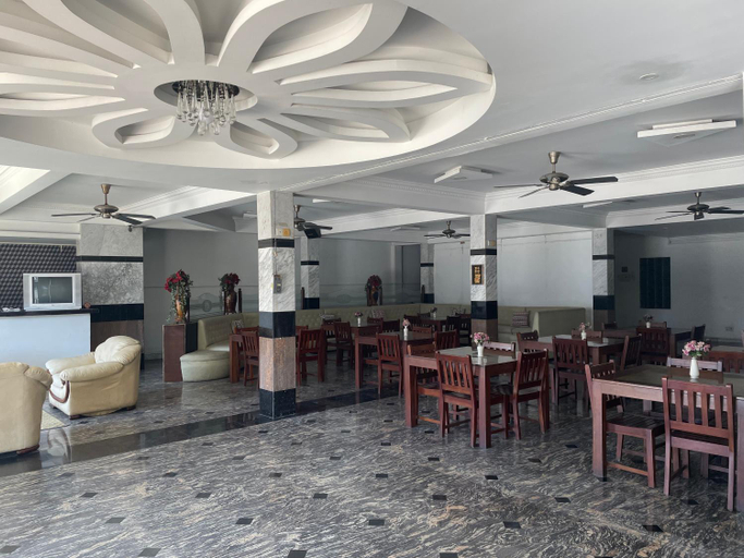 Food & Drinks 5, Misuki Plaza Hotel, Wattala