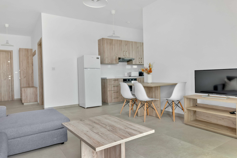Others 5, Phaedrus Living Eolus Residences Hera