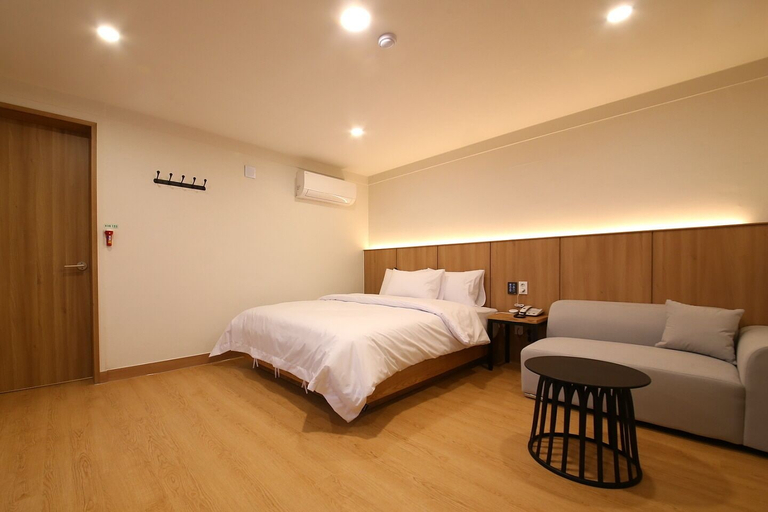 Others 5, MGM Hotel, Gangneung