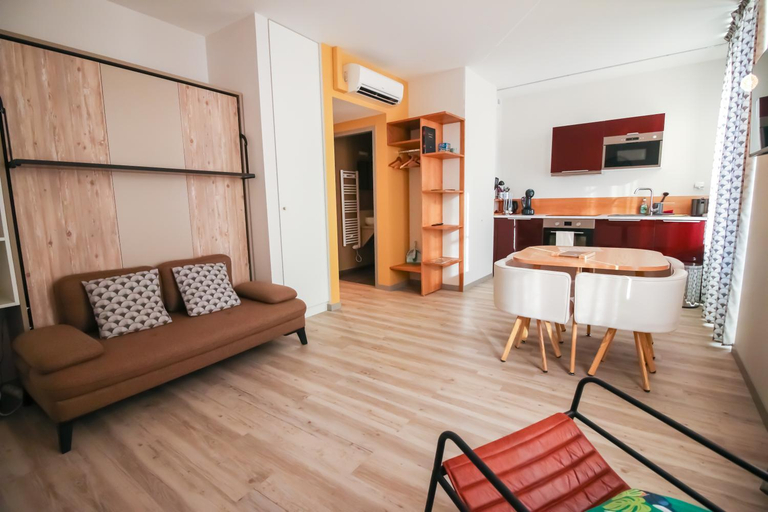Others 5, Sarlatitude, Studios & Chambres Climatises, Dordogne