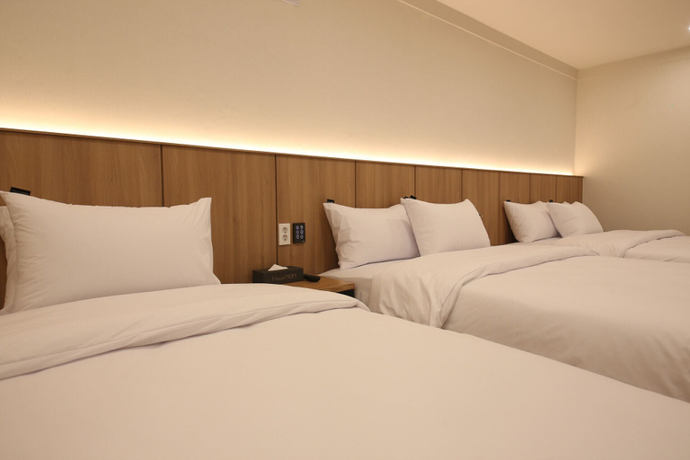 Bedroom 3, MGM Hotel, Gangneung