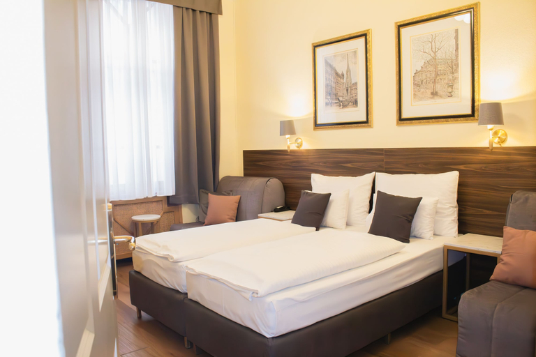Bedroom 3, City Pension Stephansplatz I Self Check In, Wien