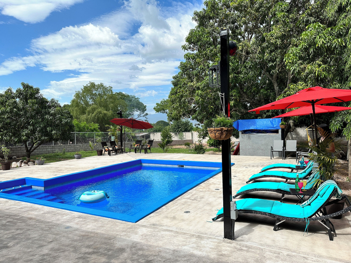 Sport & Beauty 5, M&M Zavala Hotel and B&B, Ajuterique