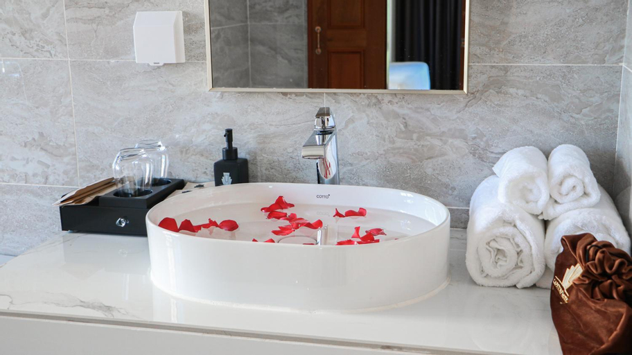Bathroom 5