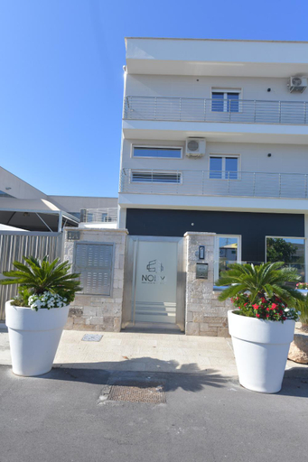 Others 4, Noemi B&B, Bari