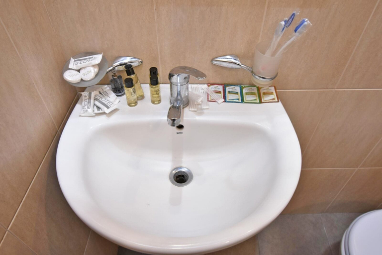 Bathroom 2, Deluxe apartment, Yerevan