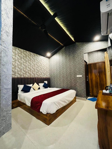 Bedroom 2, The Bluewind Resort, Dehradun