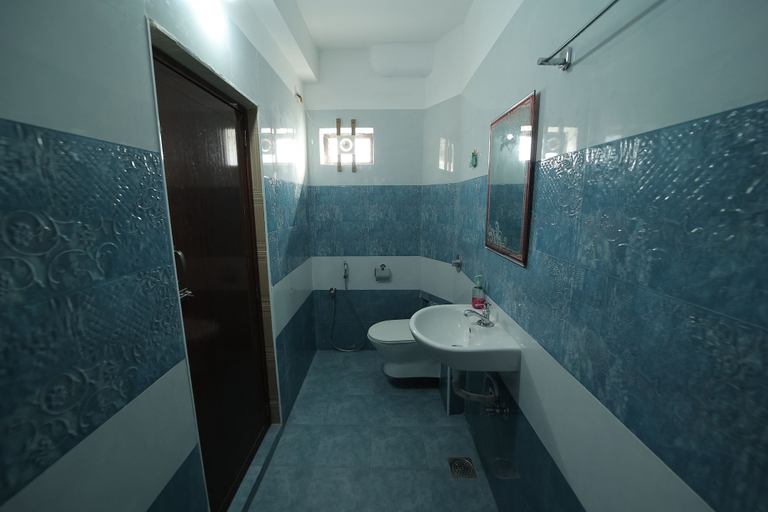 Bathroom 4, French Breeze Residency, Viluppuram