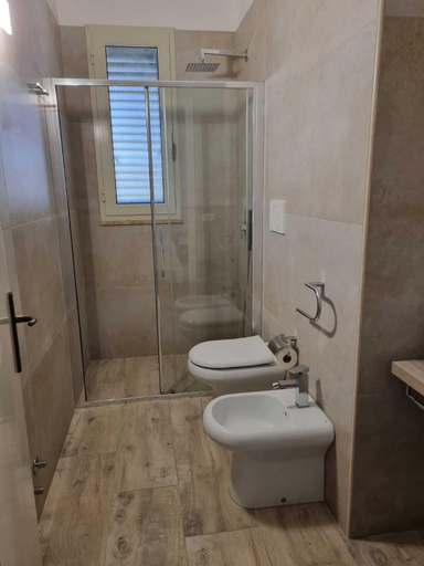 Bathroom 4, AGRITURISMO LE TAGLIATE, Lecce