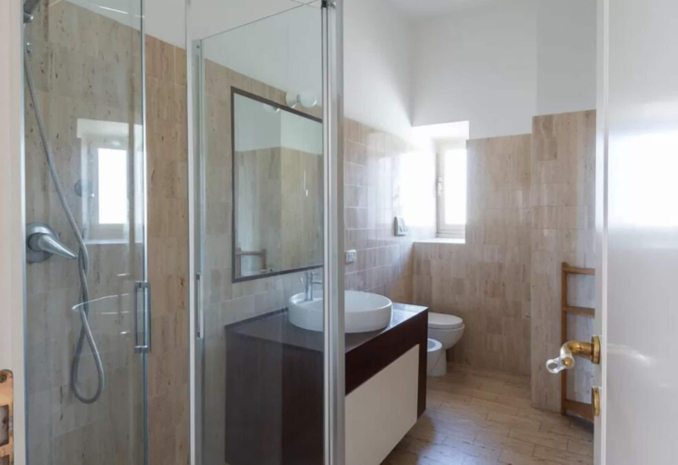 Bathroom, Vittorio Panoramic Apartment, Rome