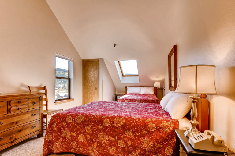 Bedroom 2, River Mountain Lodge, Summit