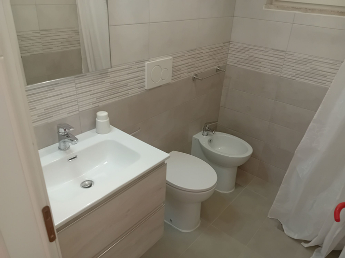 Bathroom, Trilocale Oleandri in Baia Verde, Lecce