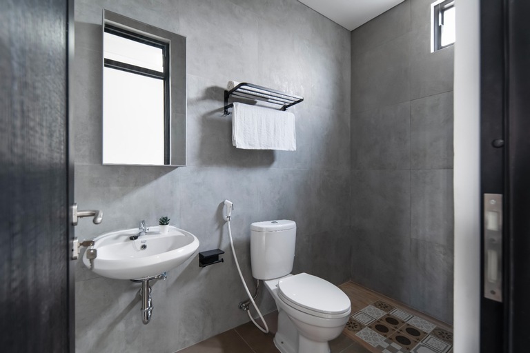 Bathroom 6