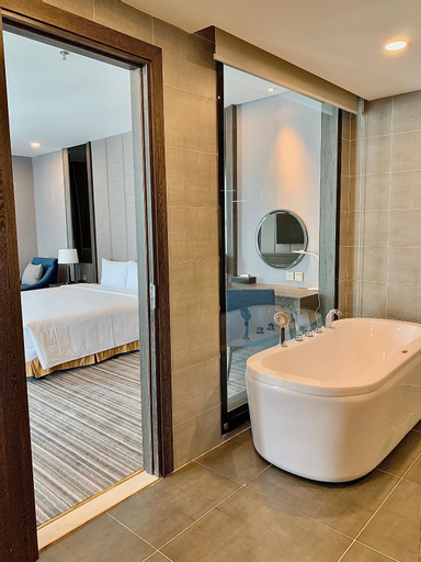 Bathroom 24