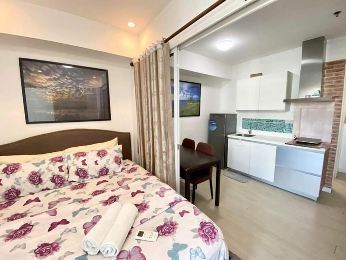 Bedroom 5, Azure By Ian, Taguig