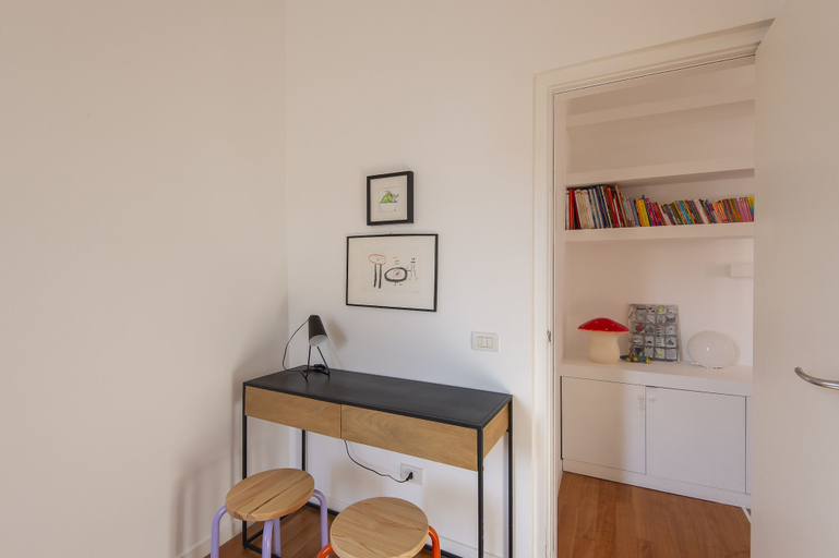 Others 5, Auditorium Luxury Three Bedroom Apartment, Roma