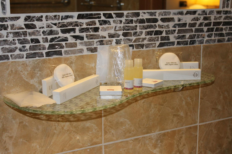 Bathroom 4, Hotel Centrale Trieste, Trieste