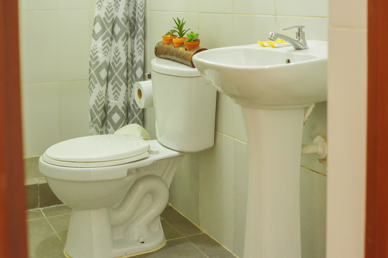 Bathroom, Country Club Eco - Casa Jardín, Moyobamba