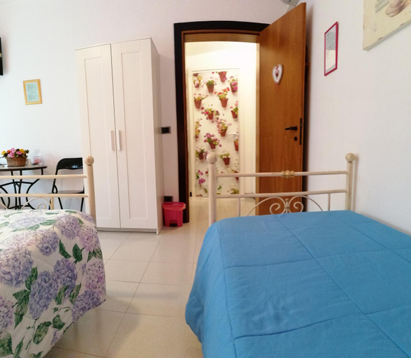 Others 4, B&B Milu', Verona