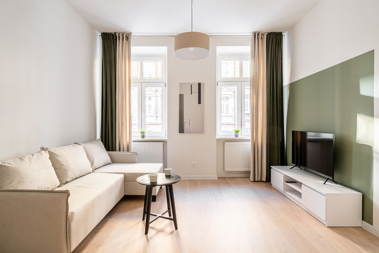 Others 4, RentPlanet - Apartamenty Śródmieście, Środa Śląska