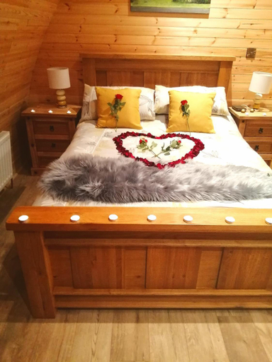 Bedroom, Tollymore Luxury log cabins, Newry, Mourne and Down