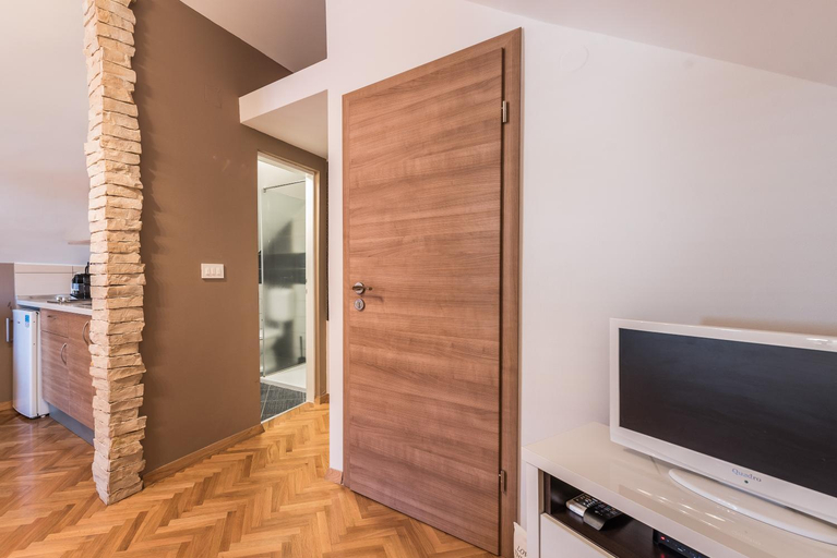 Others 5, Apartments Donat, Zadar