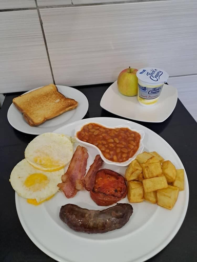 Food & Drinks 5, Signature Lodge, Gweru
