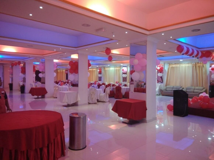 Food & Drinks 4, The Royal Garden Hotel, Sohar