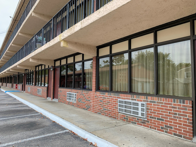 Exterior & Views 2, MacThrift Motor Inn, Virginia Beach
