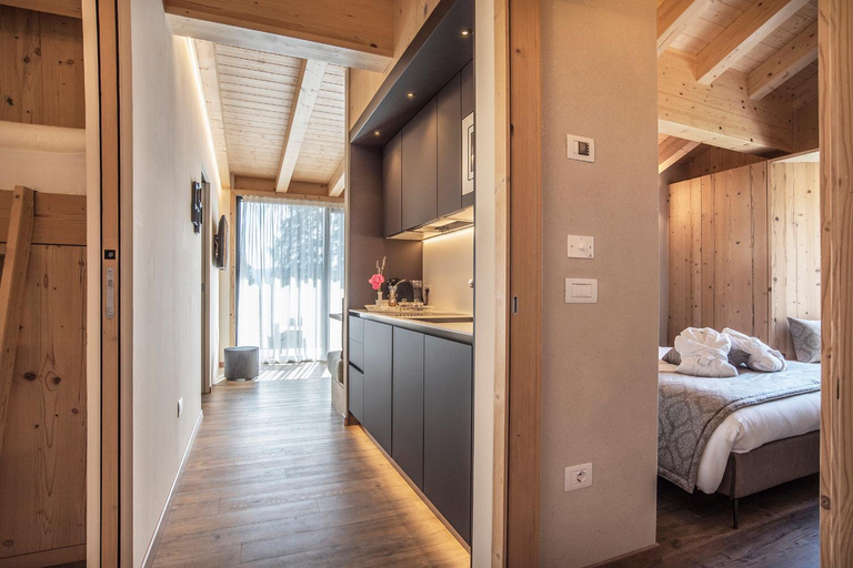 Others 4, Montanara Chalet, Trento