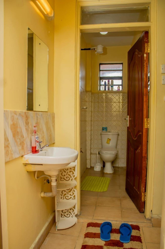 Bathroom, Lux Suites Ikonic Apartments Utawala, Embakasi East