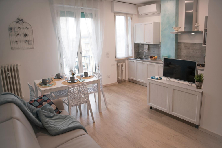 Others 5, Saffi 15 Apartments, Bologna