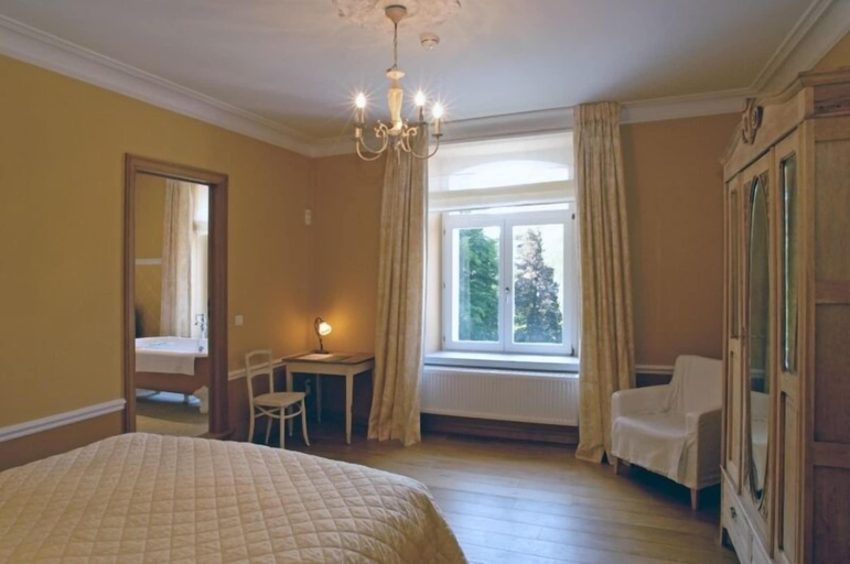 Bedroom 4, La Maison De Maître, Liège
