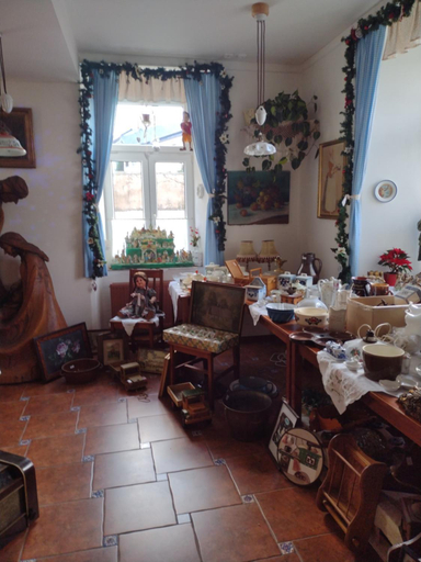 Others 4, Restaurace a penzion Ubrousku prostri se, Jindřichův Hradec