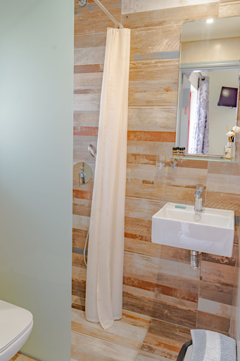 Bathroom, Saint-Trope Studios, Crete