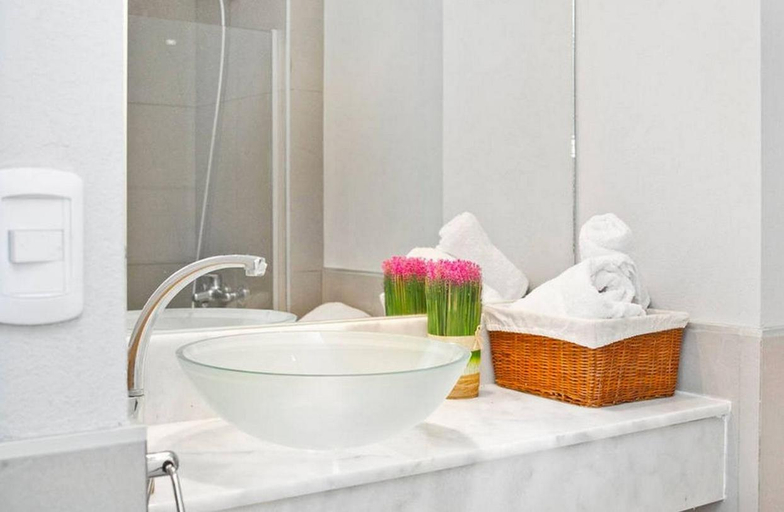 Bathroom 4, Vizion Hollywood Apartments, Distrito Federal