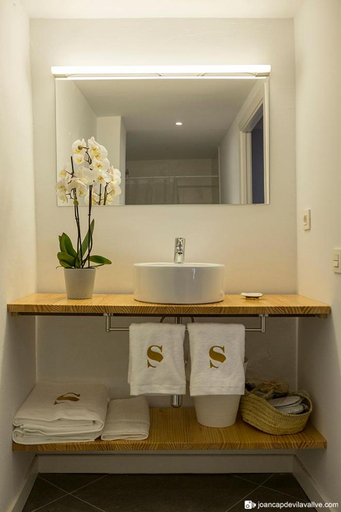 Bathroom, Hotel Secrets Priorat, Tarragona