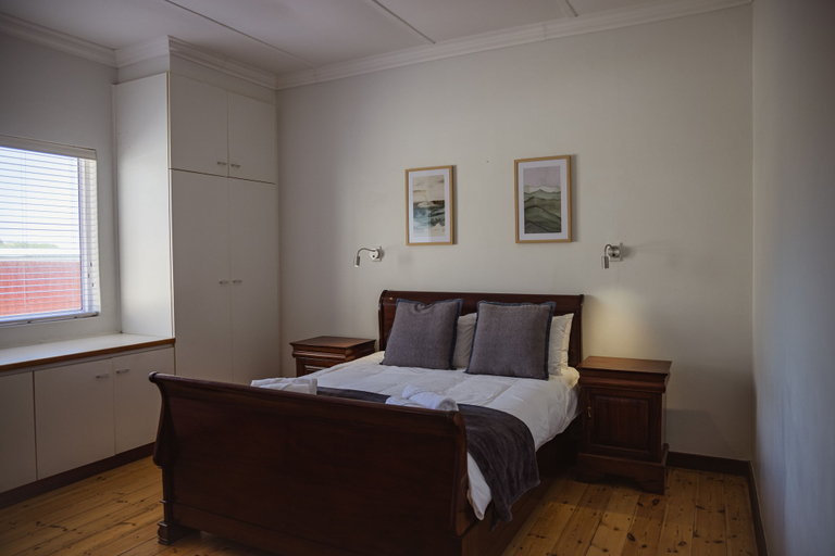 Room 4, Beachside Cottage, City of Cape Town