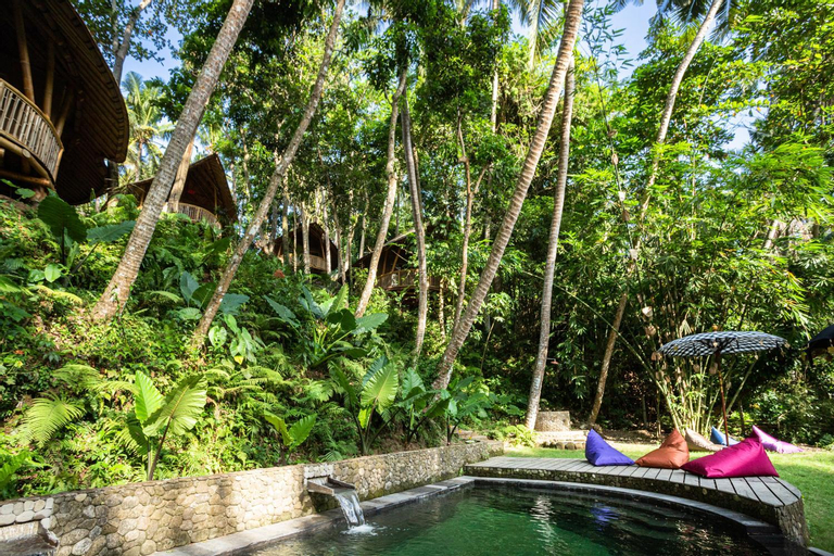 Swimming Pool 16