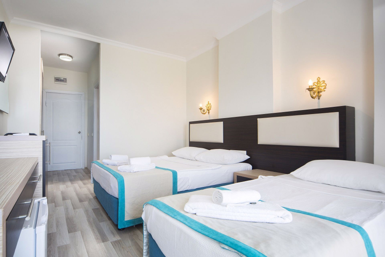 Bedroom 4, Club Sun Paradise Hotel, Alanya