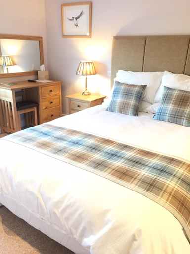 Others 5, The Drayton Crown, Somerset