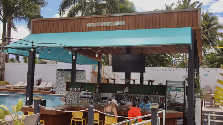 Food & Drinks 4, Aqua Marina Beach Club