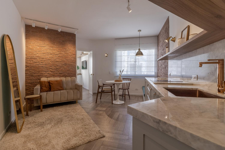 Dining Room 9