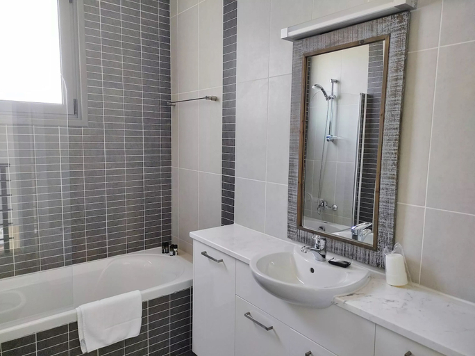 Bathroom 5, Reconnection Retreats, Larnaca