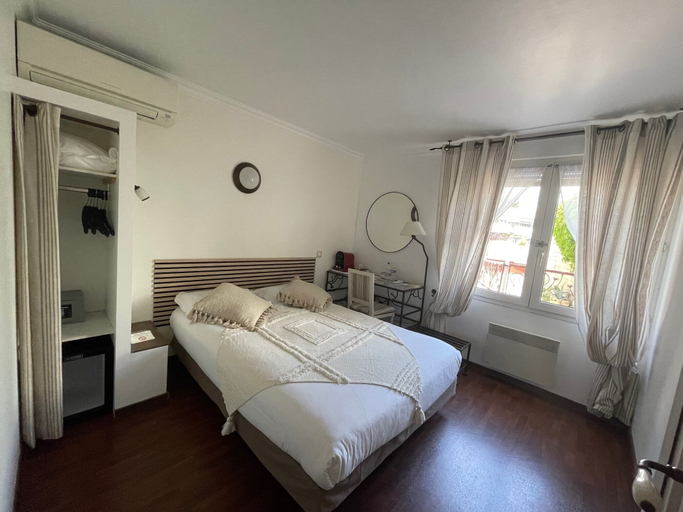 Bedroom 3, Hotel Ulysse Montpellier Centre, Hérault