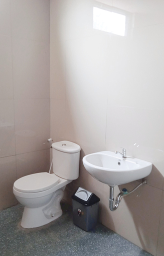 Bathroom 3, Grand Permata Hotel Palembang, Palembang